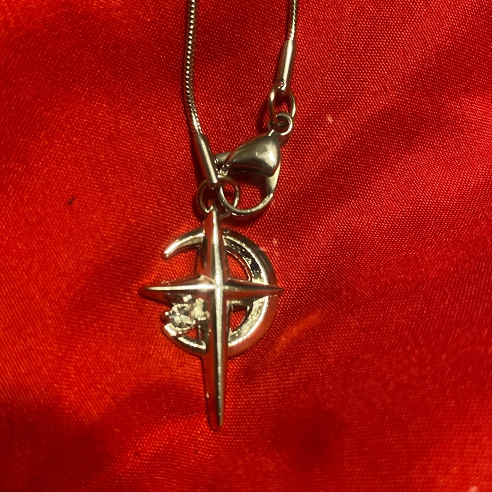 Irregular necklace moon star pendant necklace with a Diamond gem